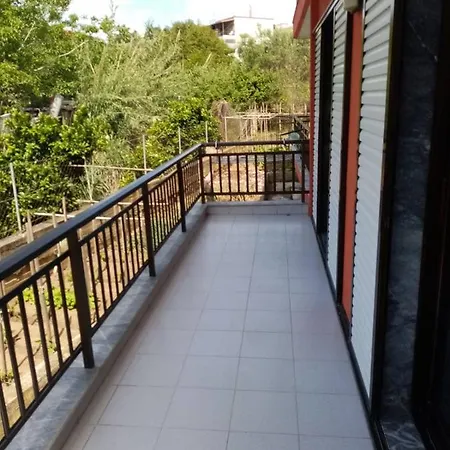 Deaspoina Apartments Nea Roda Exterior photo